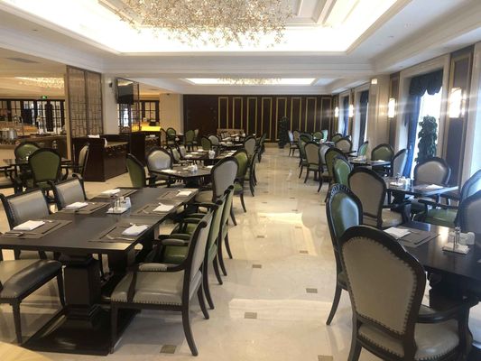 5-gwiazdkowy Hotel International Hotel Niestandardowy zestaw stołów Odporny na zużycie Wodoodporny niestandardowy zestaw sof
