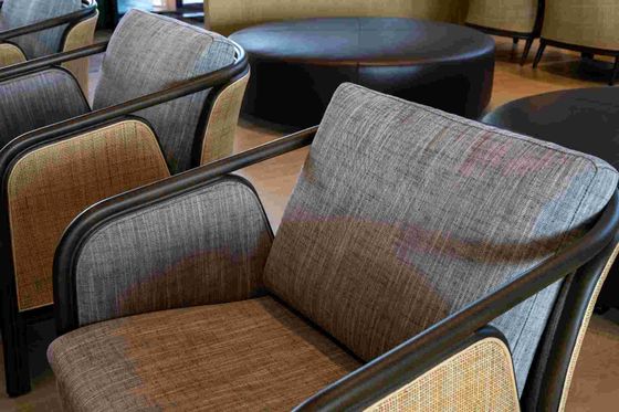 Odporny na zużycie Resort Style Apartament Meble Set Niestandardowa Sofa I Krzesła