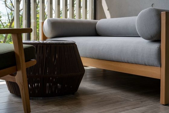 Odporny na zużycie Resort Style Apartament Meble Set Niestandardowa Sofa I Krzesła
