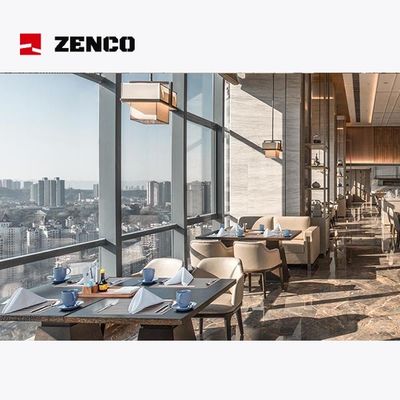 Nowoczesny luksusowy zestaw mebli hotelowych i restauracyjnych Stolik z drewna masywnego i skórzane krzesła dla czterech osób