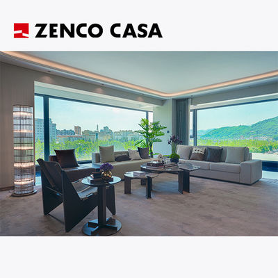 Nowoczesny apartament z saloną z wieloosobową sofą i marmurowym stołem kawowym